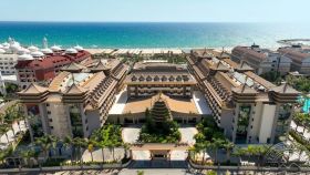 ROYAL DRAGON HOTEL