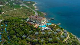 UTOPIA WORLD HOTEL
