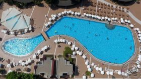 VON RESORT GOLDEN BEACH