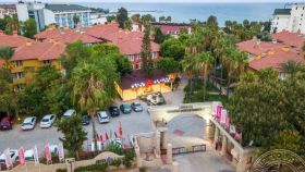 ARMAS GREEN FUGLA BEACH