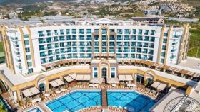 THE LUMOS DELUXE RESORT HOTEL & SPA