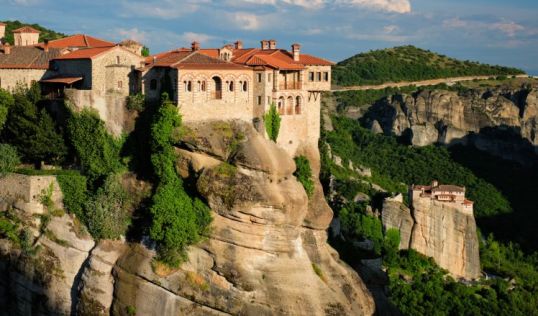Екскурзия до Солун, Метеора, Вергина и Едеса от Варна