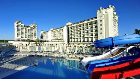 LRS LAKE&RIVER SIDE HOTEL & SPA