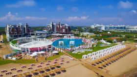 SELECTUM LUXURY RESORT