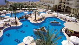 DOUBLETREE BY HILTON SHARKS BAY RESORT