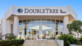 DOUBLETREE BY HILTON SHARKS BAY - BEACH SIDE/MOUNTAIN SIDE