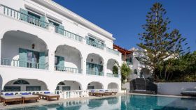 ARMONIA HOTEL SANTORINI 3*