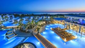 STELLA ISLAND LUXURY RESORT AND SPA