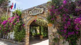 KRISS HOTEL