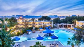 CATARACT RESORT