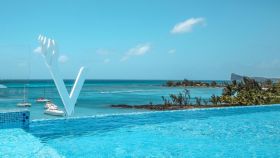 OCEAN V HOTEL MAURITIUS (Adults Only 16+)