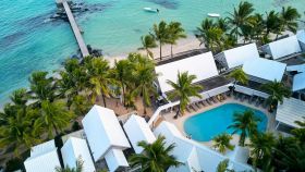 TROPICAL ATTITUDE (ADULT-ONLY 18+)
