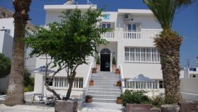 KAMARI BLU BOUTIQUE HOTEL