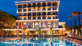 SERENITY QUEEN HOTEL
