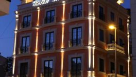KLOEST HOTEL