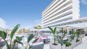 FERGUS STYLE TOBAGO (ADULTS-ONLY 16+)