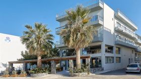 POLLIS HOTEL