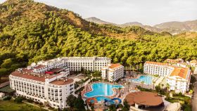 GREEN NATURE RESORT & SPA