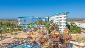 CRYSTAL ADMIRAL RESORT