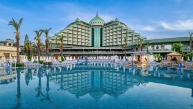 DELPHIN PALACE DELUXE