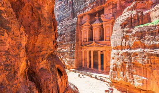 Йордания от А до Я - Петра и пустинята Уади Рум - BESTSELLER - хотели 4* - полет от Варна