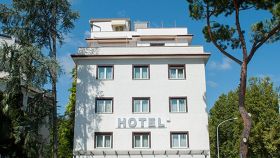 Raeli Hotel
