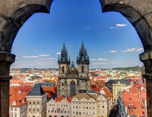 ПРОЛЕТНА ЗЛАТНА ПРАГА - чартър от ВАРНА - 4 нощувки