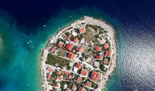 ХЪРВАТИЯ - Перлата на Адриатика и намигване към Босна и Херцеговина - полет от Варна