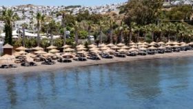 GOLDEN BEACH HOTEL