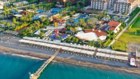 CRYSTAL FAMILY RESORT & SPA