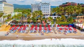 HOLIDAY GARDEN RESORT