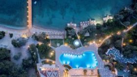 DOUBLETREE BY HILTON ISIL CLUB RESORT