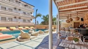 Asana Hotel (Adult Only 14+)