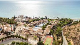 COLUMBIA BEACH RESORT