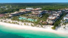 Unique Club at Lopesan Costa Bavaro Resort