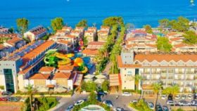 CRYSTAL AURA BEACH RESORT & SPA