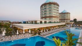 DREAM WORLD AQUA HOTEL