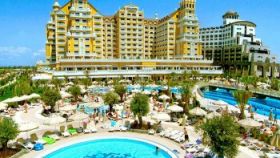 ROYAL HOLIDAY PALACE HOTEL