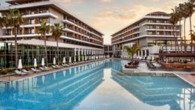 ACANTHUS & CENNET BARUT COLLECTION