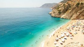 Q ELLA BEACH SIDE